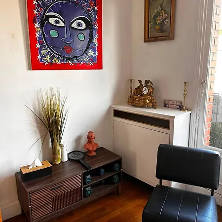 D'artiste Metro & Terrasse Appartement *